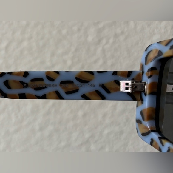 Saint Laurent Cheetah Print Rectangle Sunnies 🐆 - Picture 8 of 9